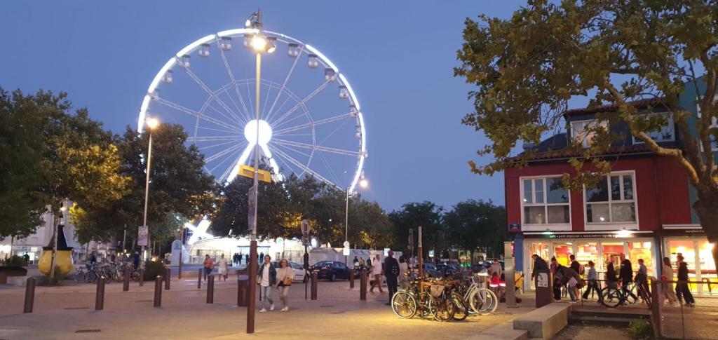 Baladin - Dormir sur un voilier By Nuits au Port nuit insolite à Région non trouvée La Rochelle