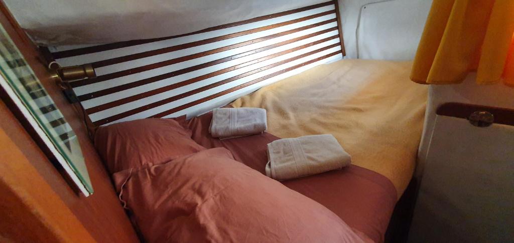 Baladin - Dormir sur un voilier By Nuits au Port nuit insolite à Région non trouvée La Rochelle