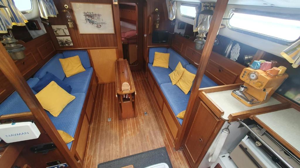 Baladin - Dormir sur un voilier By Nuits au Port nuit insolite à Région non trouvée La Rochelle
