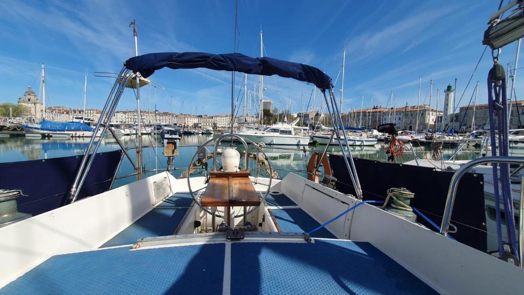 Baladin - Dormir sur un voilier By Nuits au Port nuit insolite à Région non trouvée La Rochelle