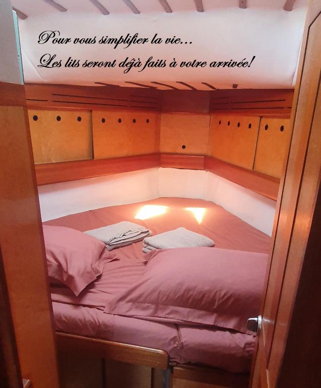 Baladin - Dormir sur un voilier By Nuits au Port nuit insolite à Région non trouvée La Rochelle