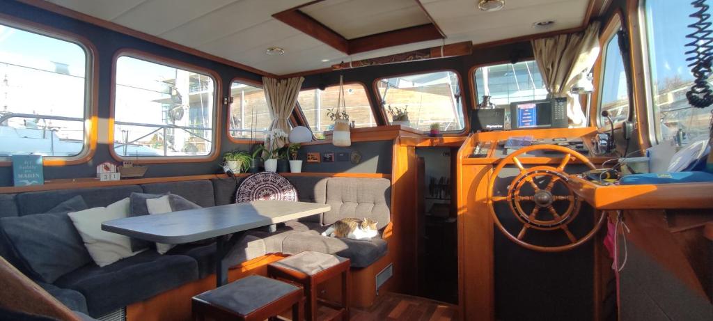 Barkas nuit insolite Region non trouvee La Rochelle 10