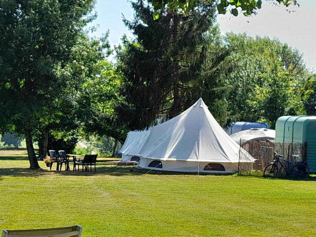 Bellevues Glamping and Camping nuit insolite Region non trouvee Merignac 16