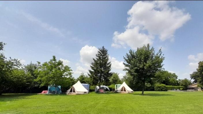 Bellevues Glamping and Camping nuit insolite Region non trouvee Merignac