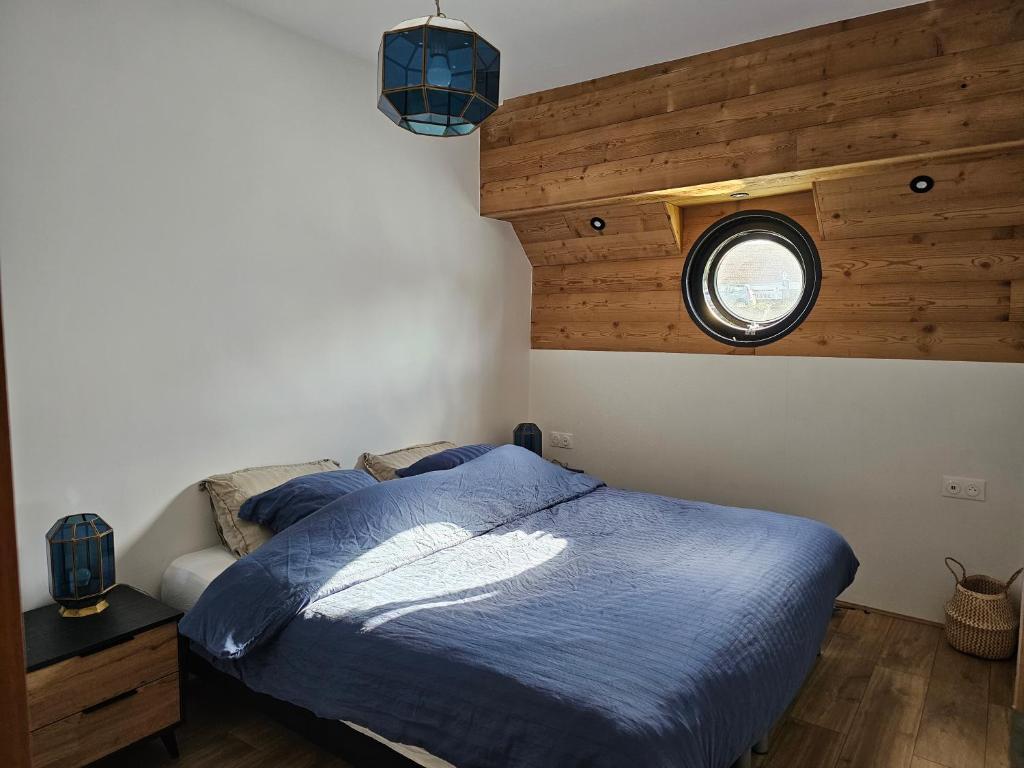 BoatOm Gite insolite sur leau nuit insolite Nord Pas de Calais Saint Omer 16