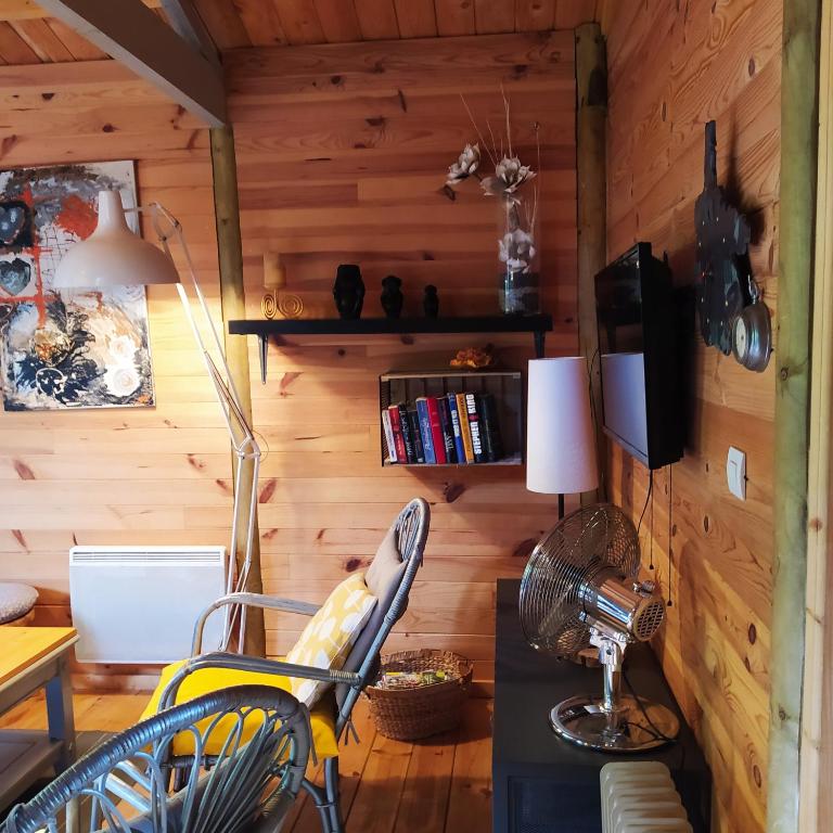 CHALET Chataigne ETAPEBOISEE nuit insolite Champagne Ardenne Fumay 8