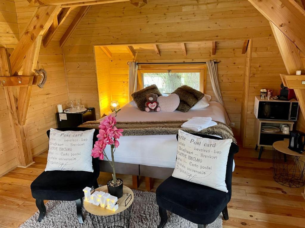 Cabane insolite 2 p Jacuzzi Domaine du Marais 91 Magnolia nuit insolite Ile de France Maisse 1