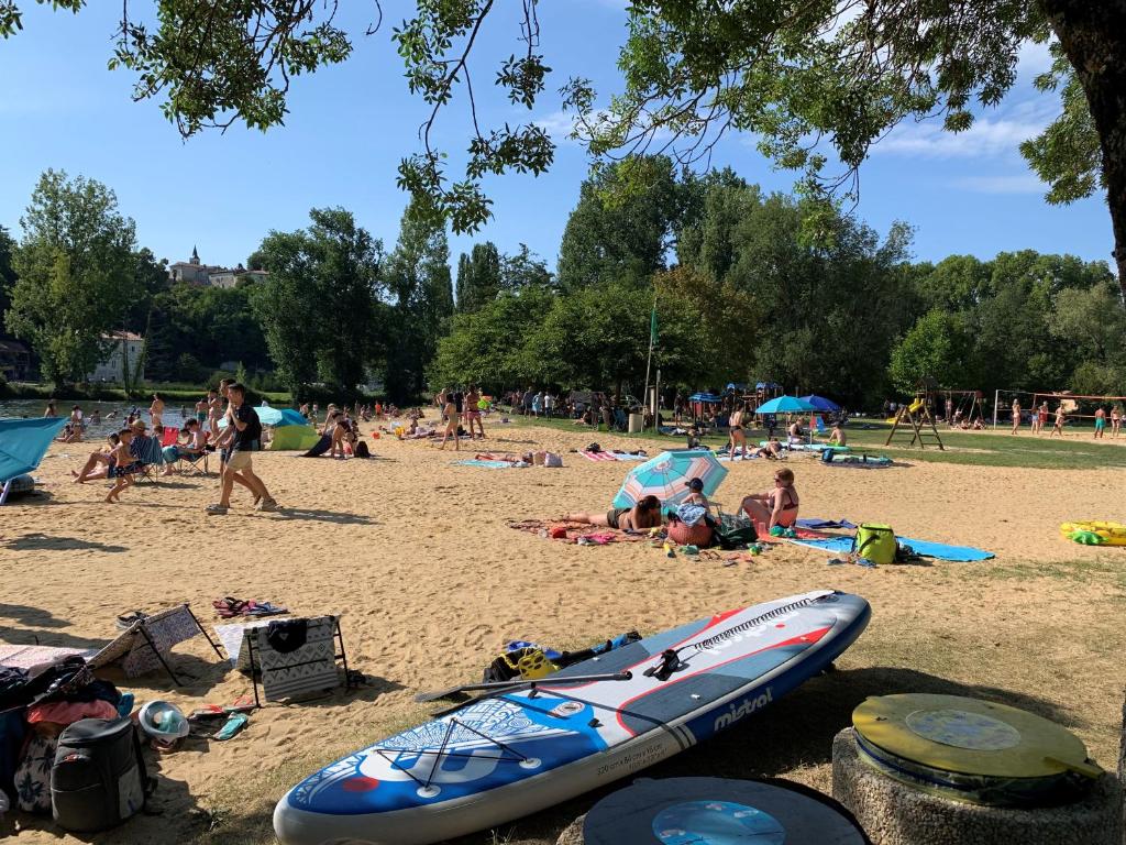 Camping Paradis Aubeterre nuit insolite Region non trouvee Aubeterre sur Dronne