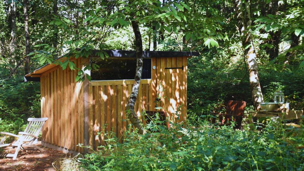 Chambre scandinave dans un parc forestier nuit insolite Limousin Marval 2