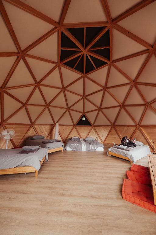 Domes geodesiques pour 10 personnes avec lac prive nuit insolite Aquitaine Sadirac 7