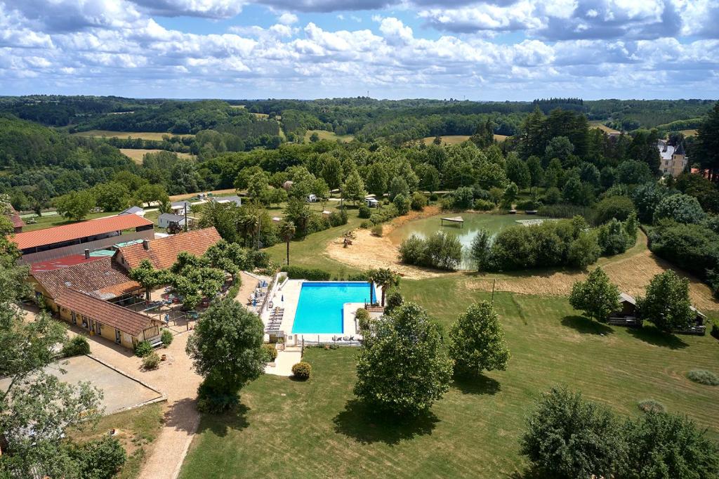 Glamping Dordogne nuit insolite Aquitaine Douville 13