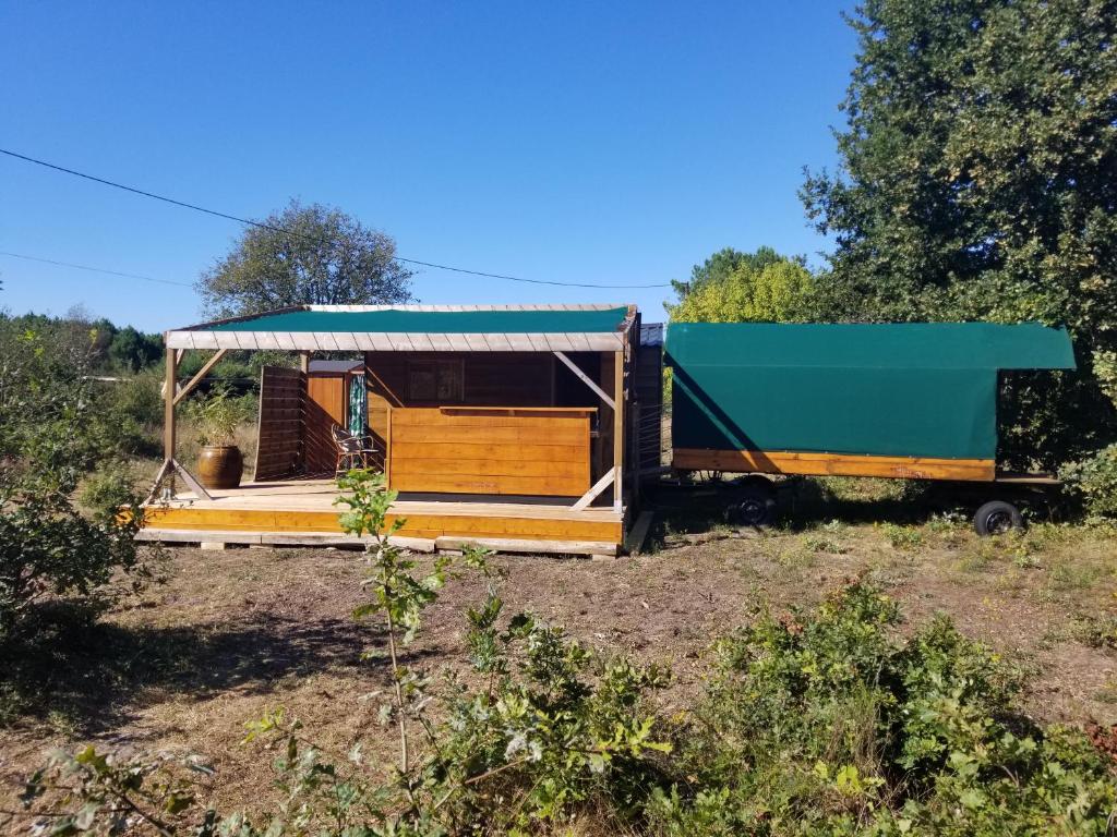 La Tiny house et la roulotte des sables nuit insolite Aquitaine Le Porge 10