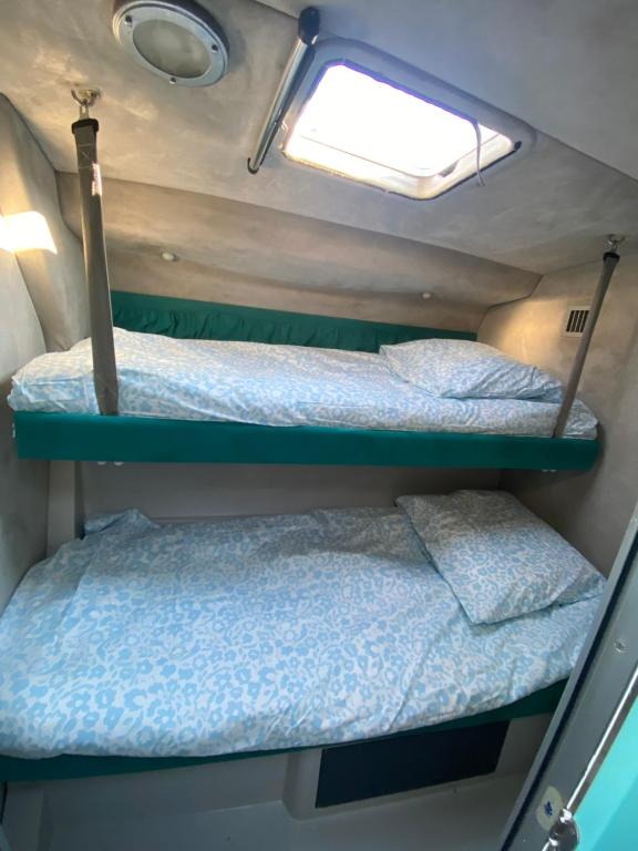 Nuit atypique sur un bateau chauffe BOAT PARADISE LA ROCHELLE nuit insolite Region non trouvee La Rochelle 5