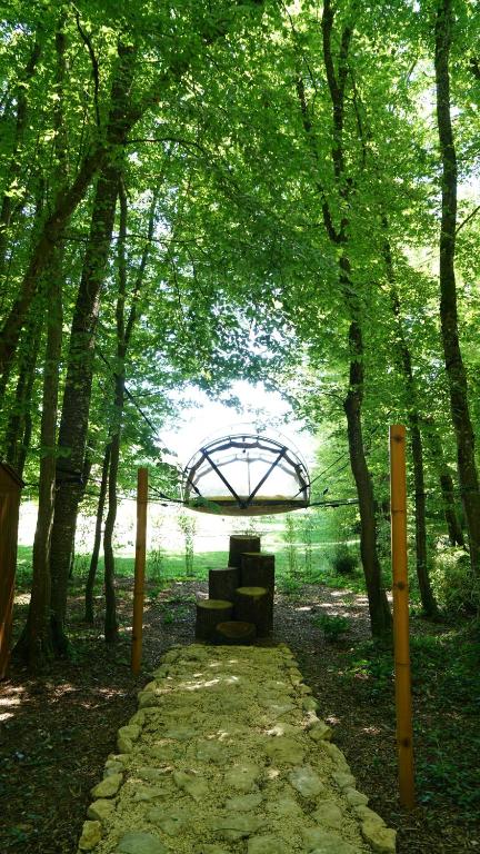 O Pays Des Bois Hebergements insolites en pleine nature nuit insolite Rhone Alpes Parmilieu 7