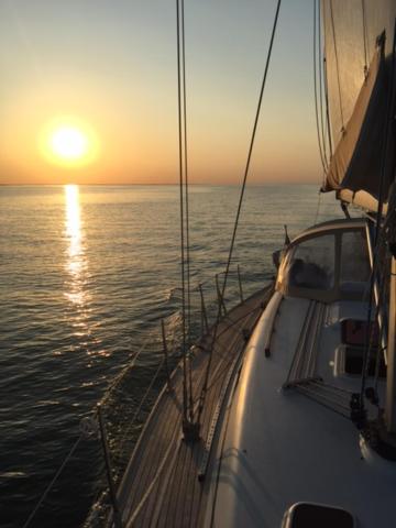 VOILIER ESTEREL nuit insolite à Région non trouvée La Rochelle