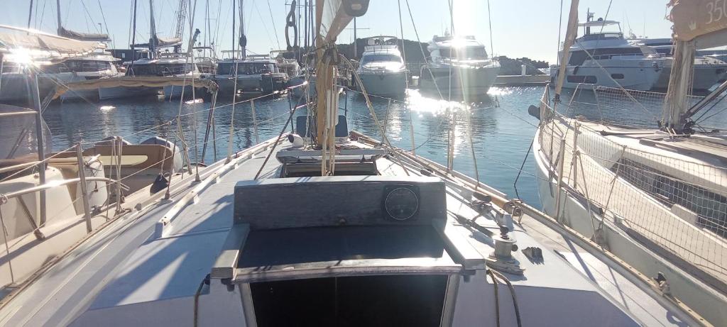 Voilier Tamara nuit insolite Provence Alpes Cote dAzur Saint Raphael 2