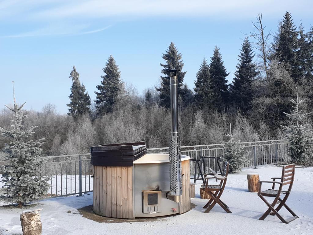 White wood lodge nuit insolite Lorraine Nonville 4