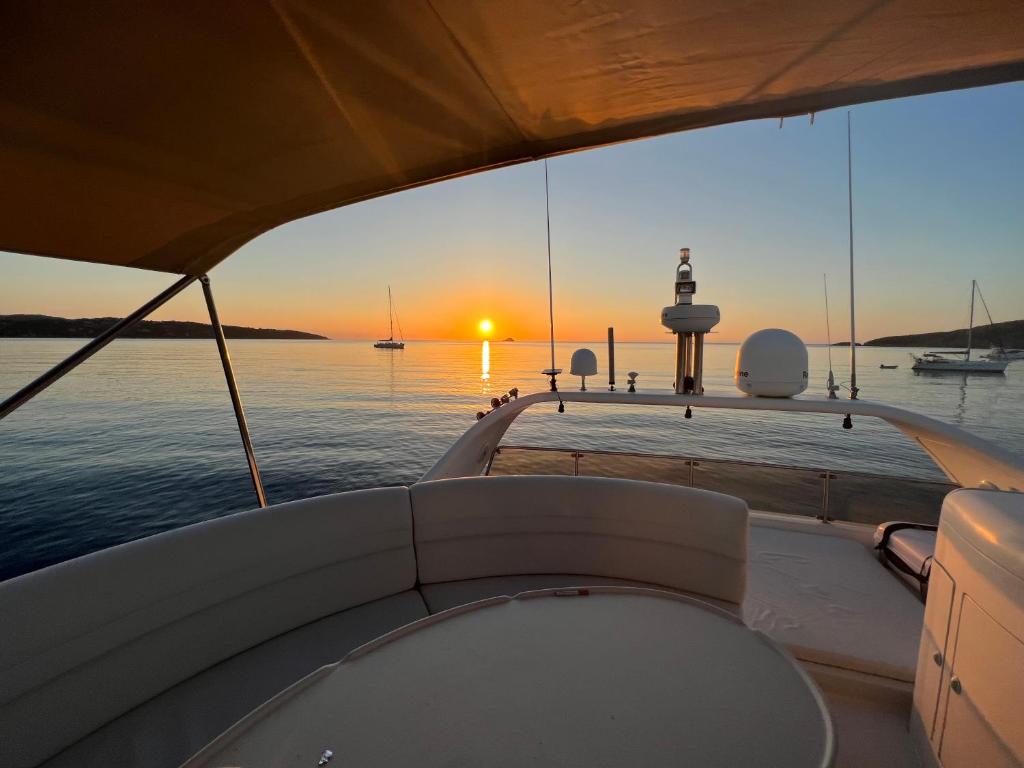 Yacht le Yauta Porto Vecchio nuit insolite Corse Porto Vecchio 9