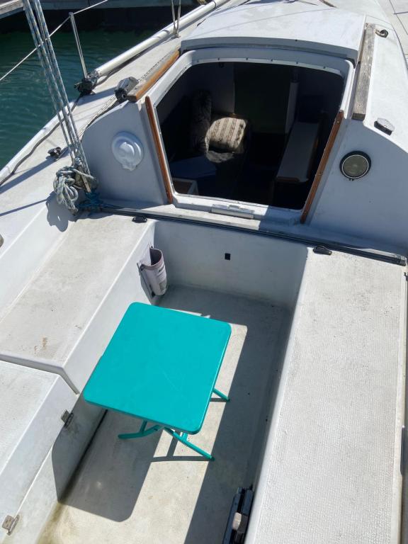 location un petit voilier nuit insolite Region non trouvee La Rochelle 14